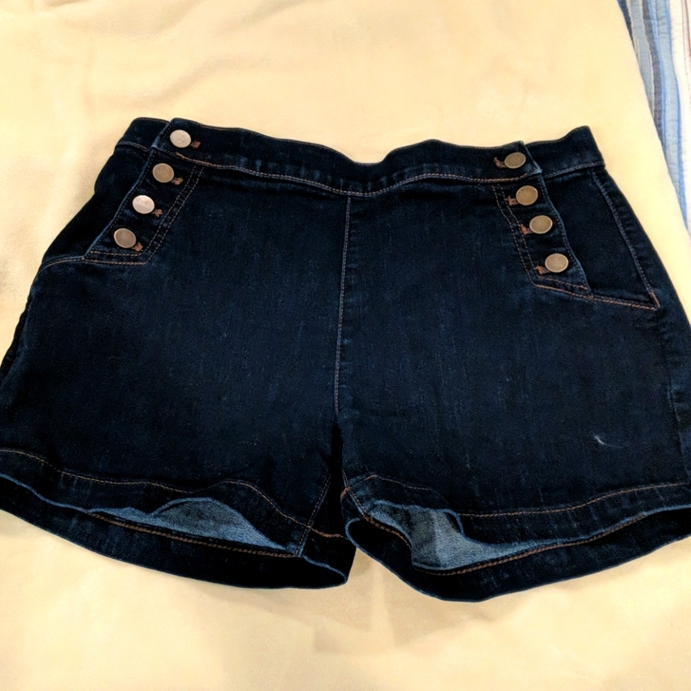 Loft Shorts
